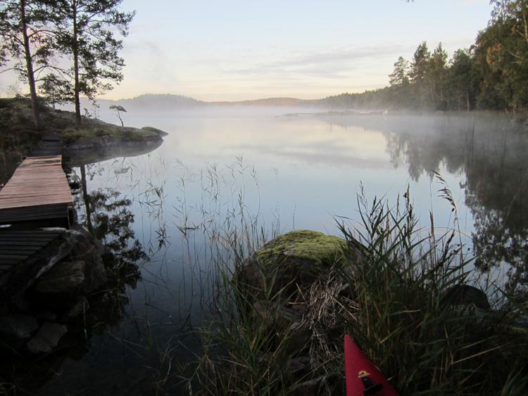 Tidigt vid sjön för morgontvättning.